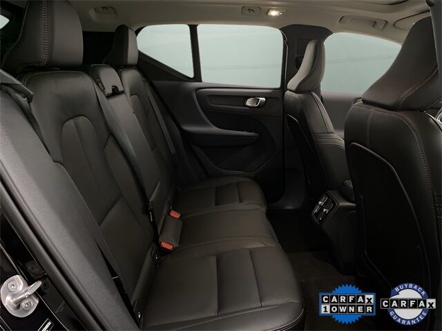2025 Volvo XC40 B5 Plus Bright Theme Dallas TX