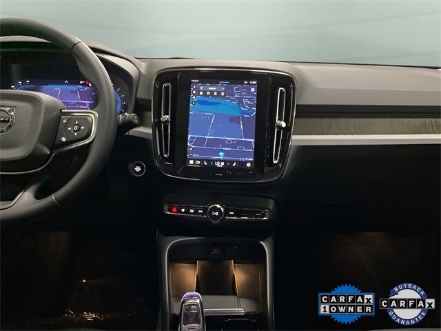 2025 Volvo XC40 B5 Plus Bright Theme Dallas TX