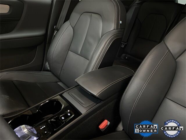 2025 Volvo XC40 B5 Plus Bright Theme Dallas TX