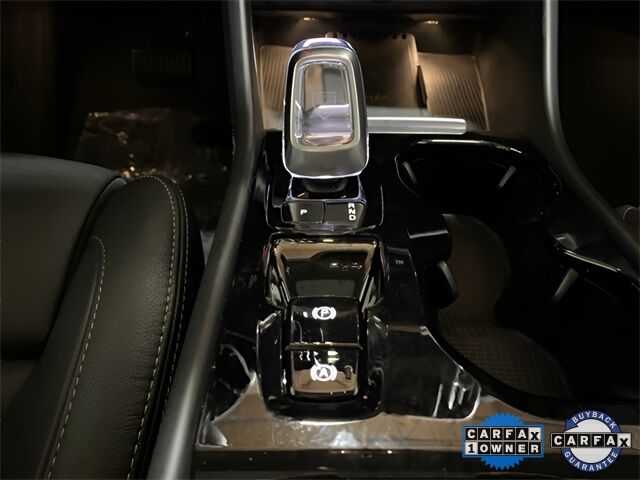 2025 Volvo XC40 B5 Plus Bright Theme Dallas TX