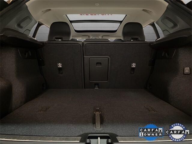 2025 Volvo XC40 B5 Plus Bright Theme Dallas TX