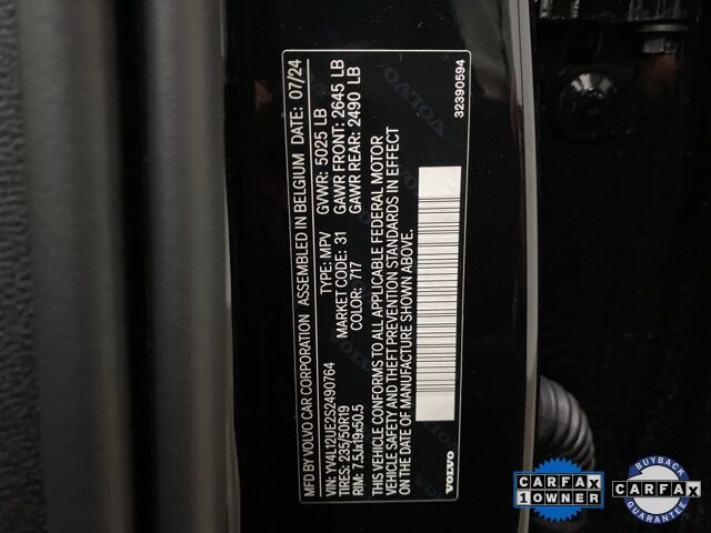2025 Volvo XC40 B5 Plus Bright Theme Dallas TX