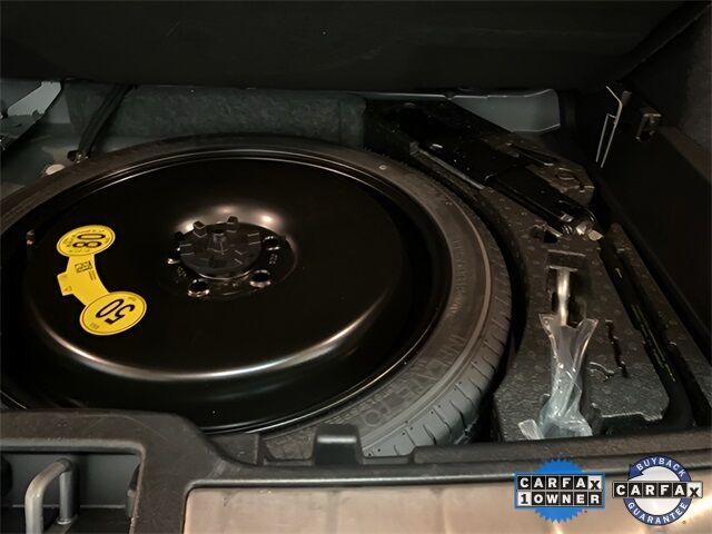 2025 Volvo XC40 B5 Plus Bright Theme Dallas TX