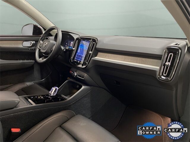 2025 Volvo XC40 B5 Plus Bright Theme Dallas TX