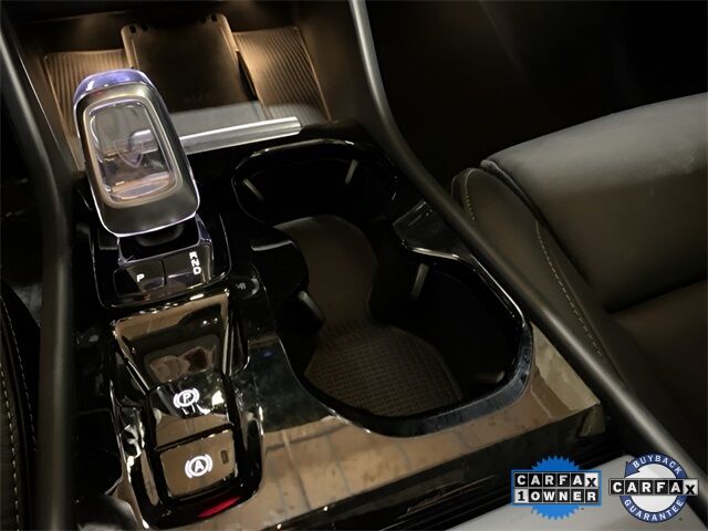 2025 Volvo XC40 B5 Plus Bright Theme Dallas TX