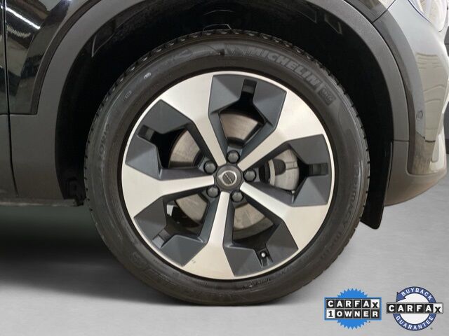 2025 Volvo XC40 B5 Plus Bright Theme Dallas TX