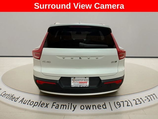 2025 Volvo XC40 B5 Plus Bright Theme