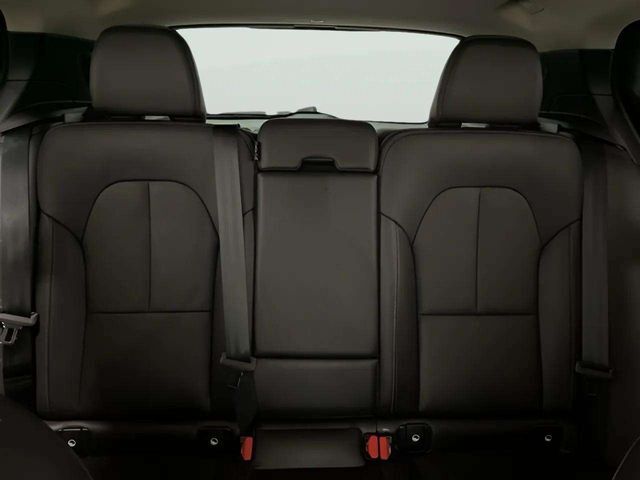 2025 Volvo XC40 B5 Plus Bright Theme Dallas TX