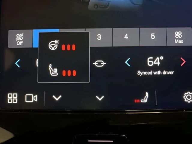 2025 Volvo XC40 B5 Plus Bright Theme Dallas TX