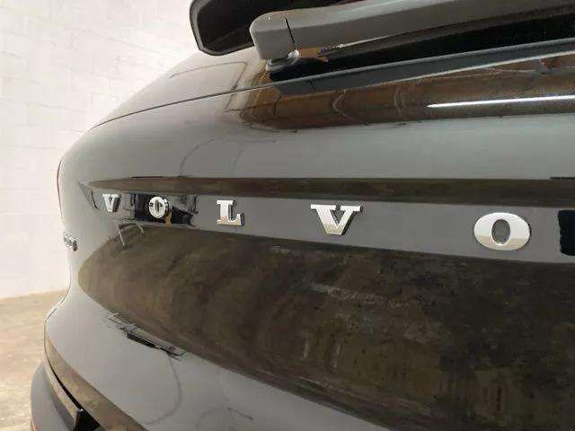 2025 Volvo XC40 B5 Plus Bright Theme Dallas TX