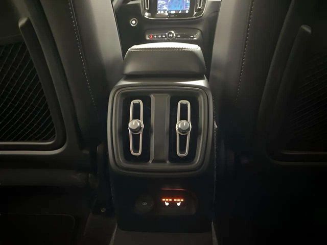 2025 Volvo XC40 B5 Plus Bright Theme Dallas TX