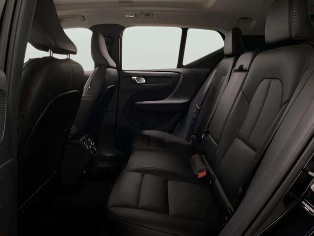 2025 Volvo XC40 B5 Plus Bright Theme Dallas TX