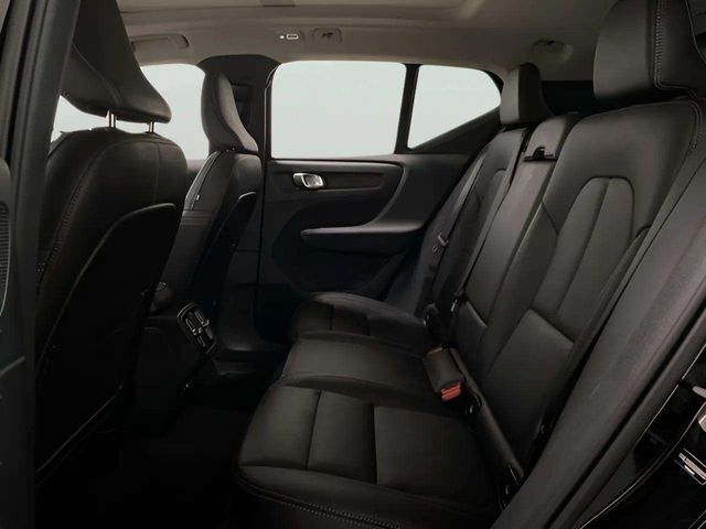 2025 Volvo XC40 B5 Plus Bright Theme Dallas TX