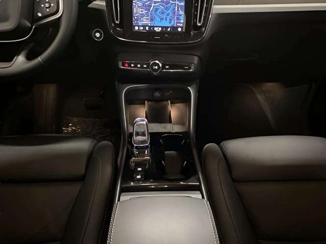 2025 Volvo XC40 B5 Plus Bright Theme Dallas TX
