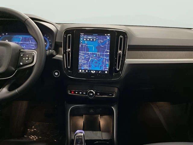 2025 Volvo XC40 B5 Plus Bright Theme Dallas TX