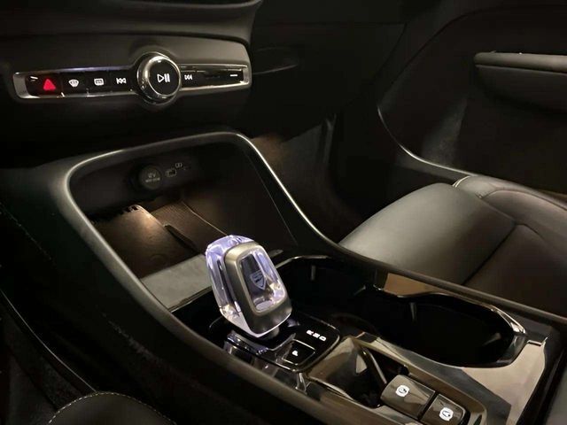 2025 Volvo XC40 B5 Plus Bright Theme Dallas TX