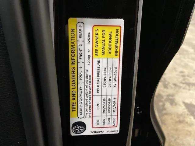 2025 Volvo XC40 B5 Plus Bright Theme Dallas TX