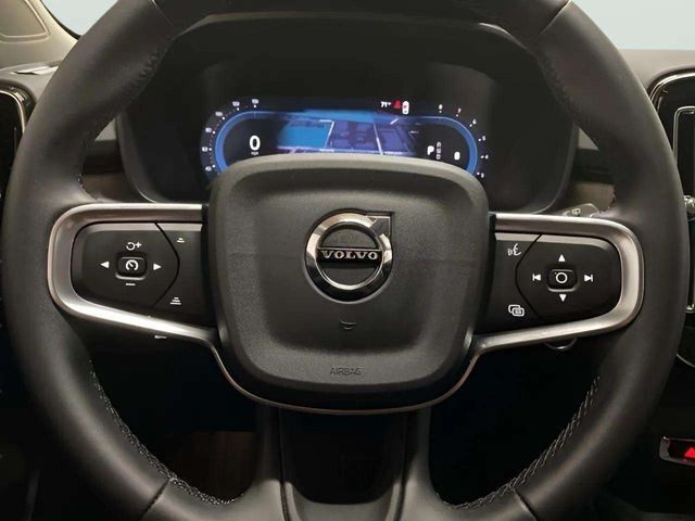 2025 Volvo XC40 B5 Plus Bright Theme Dallas TX