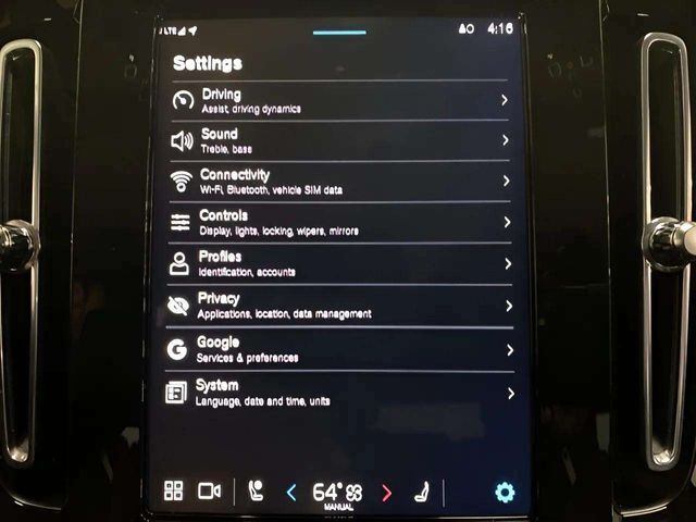 2025 Volvo XC40 B5 Plus Bright Theme Dallas TX