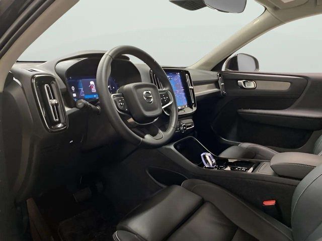 2025 Volvo XC40 B5 Plus Bright Theme Dallas TX