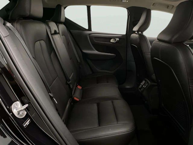 2025 Volvo XC40 B5 Plus Bright Theme Dallas TX