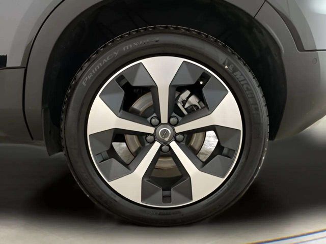 2025 Volvo XC40 B5 Plus Bright Theme Dallas TX