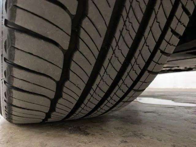 2025 Volvo XC40 B5 Plus Bright Theme Dallas TX