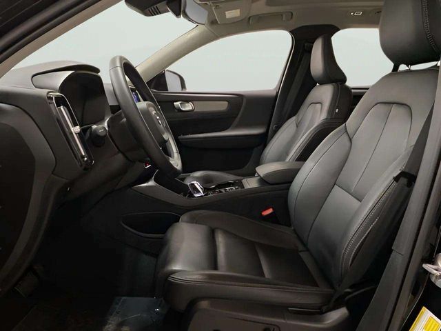 2025 Volvo XC40 B5 Plus Bright Theme Dallas TX