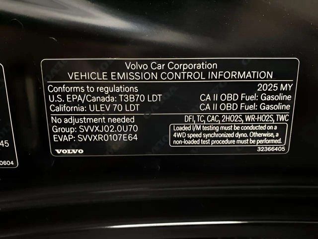 2025 Volvo XC40 B5 Plus Bright Theme Dallas TX