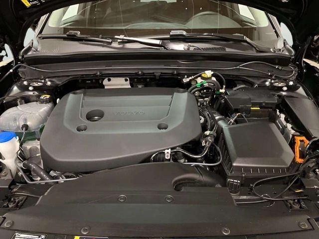 2025 Volvo XC40 B5 Plus Bright Theme Dallas TX