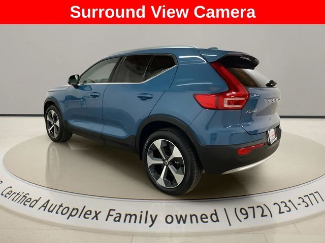 2025 Volvo XC40 B5 Plus Bright Theme