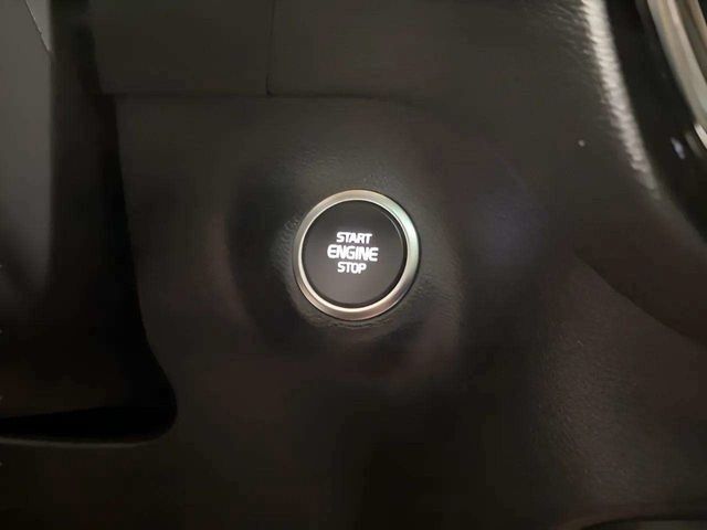 2025 Volvo XC40 B5 Plus Bright Theme Dallas TX