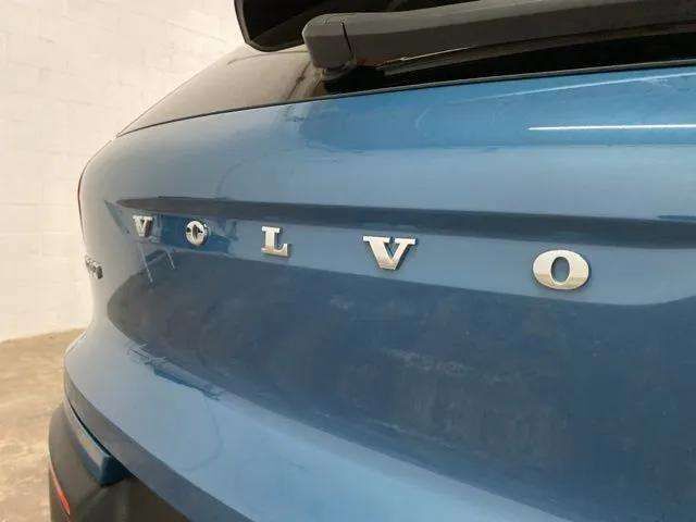2025 Volvo XC40 B5 Plus Bright Theme Dallas TX