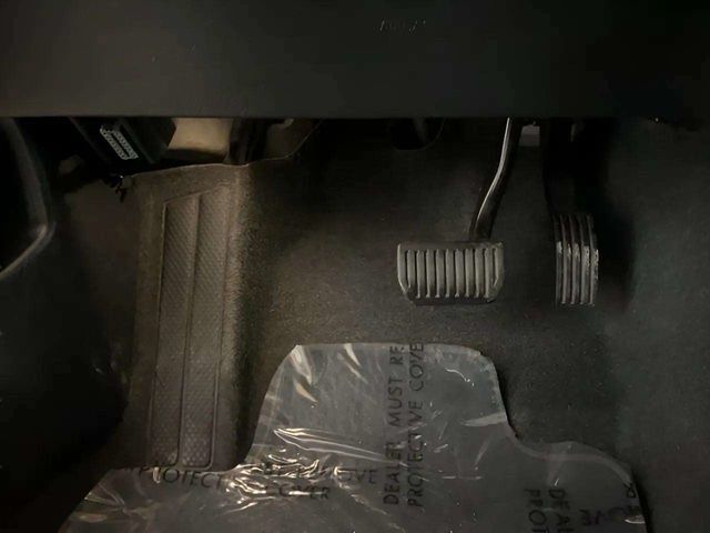 2025 Volvo XC40 B5 Plus Bright Theme Dallas TX