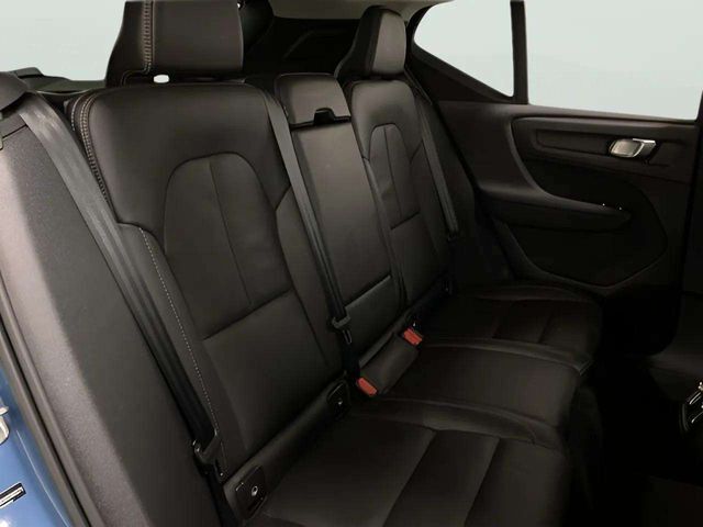 2025 Volvo XC40 B5 Plus Bright Theme Dallas TX