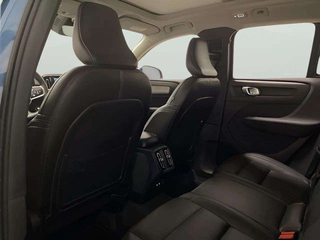 2025 Volvo XC40 B5 Plus Bright Theme Dallas TX