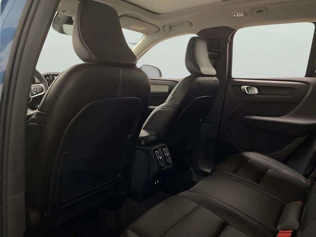 2025 Volvo XC40 B5 Plus Bright Theme Dallas TX