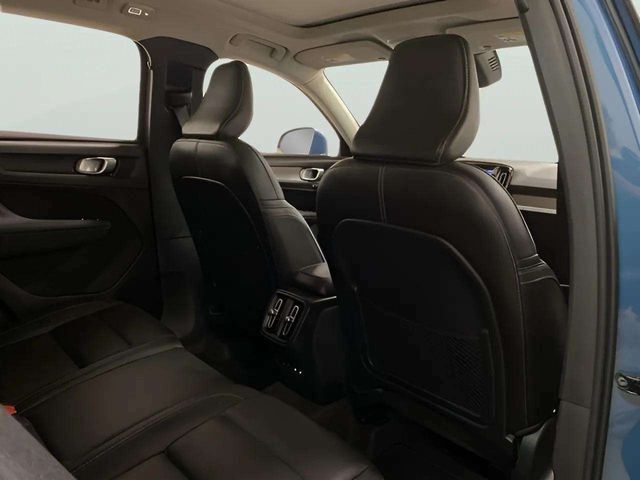 2025 Volvo XC40 B5 Plus Bright Theme Dallas TX