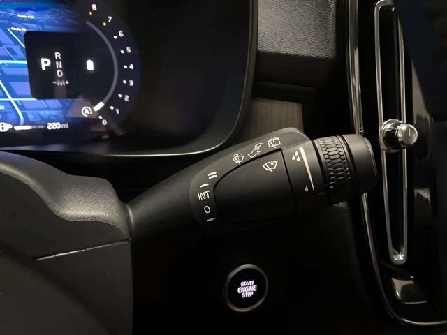 2025 Volvo XC40 B5 Plus Bright Theme Dallas TX