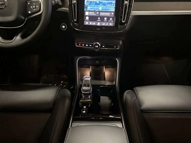 2025 Volvo XC40 B5 Plus Bright Theme Dallas TX