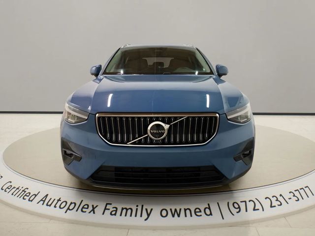 2025 Volvo XC40 B5 Plus Bright Theme Dallas TX