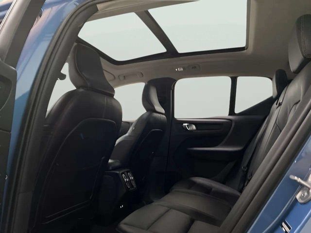 2025 Volvo XC40 B5 Plus Bright Theme Dallas TX