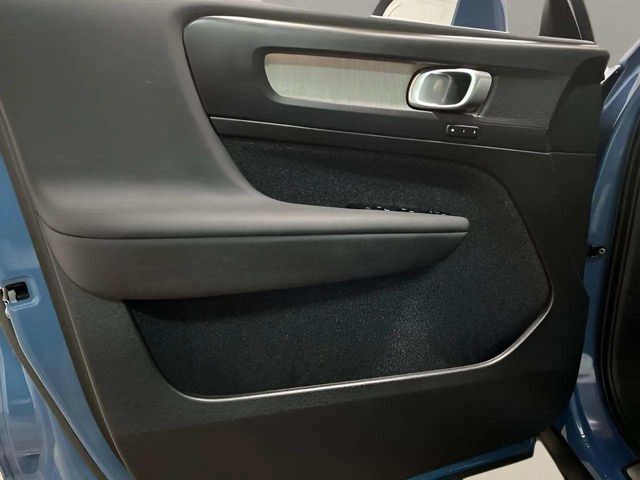 2025 Volvo XC40 B5 Plus Bright Theme Dallas TX