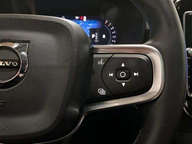 2025 Volvo XC40 B5 Plus Bright Theme Dallas TX