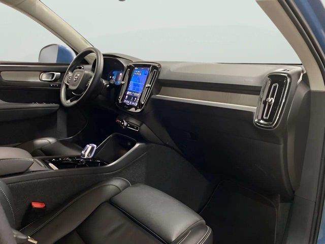2025 Volvo XC40 B5 Plus Bright Theme Dallas TX