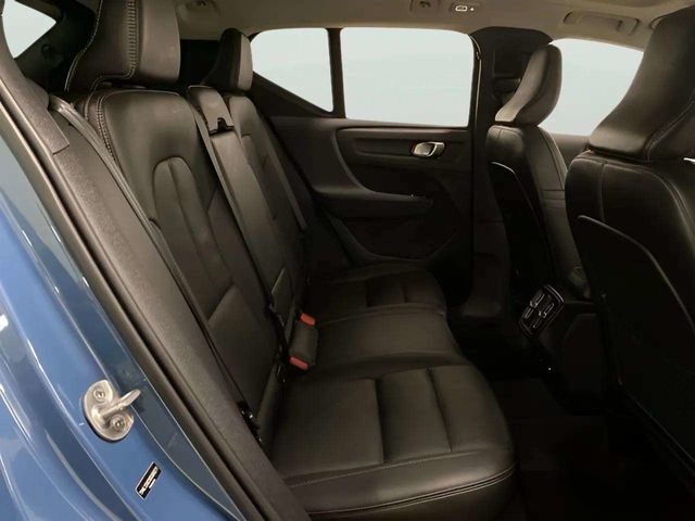 2025 Volvo XC40 B5 Plus Bright Theme Dallas TX