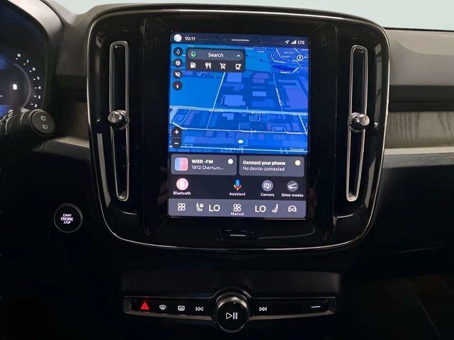 2025 Volvo XC40 B5 Plus Bright Theme Dallas TX