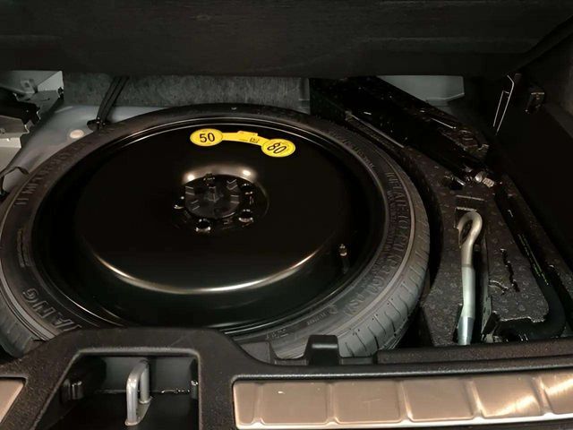 2025 Volvo XC40 B5 Plus Bright Theme Dallas TX