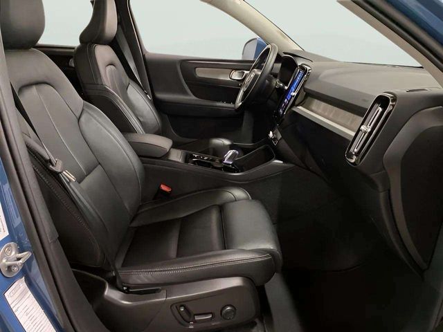 2025 Volvo XC40 B5 Plus Bright Theme Dallas TX