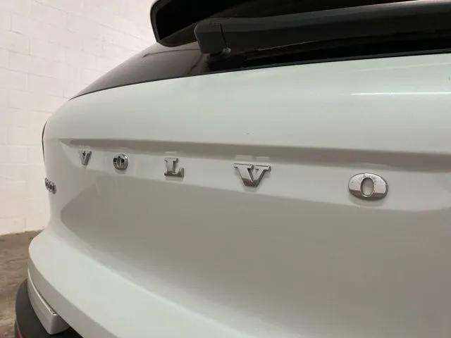 2025 Volvo XC40 B5 Plus Bright Theme Dallas TX